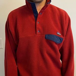 patagonia red snap pullover; size medium